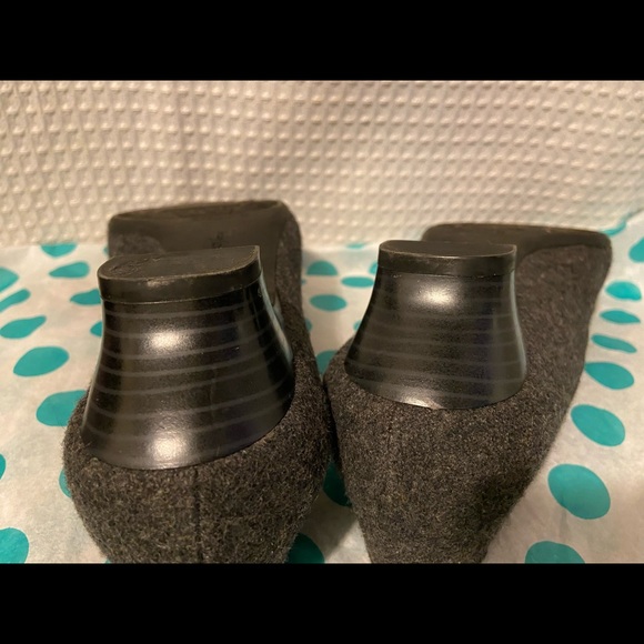 Naturalized wool low heeled pump - Picture 6 of 6